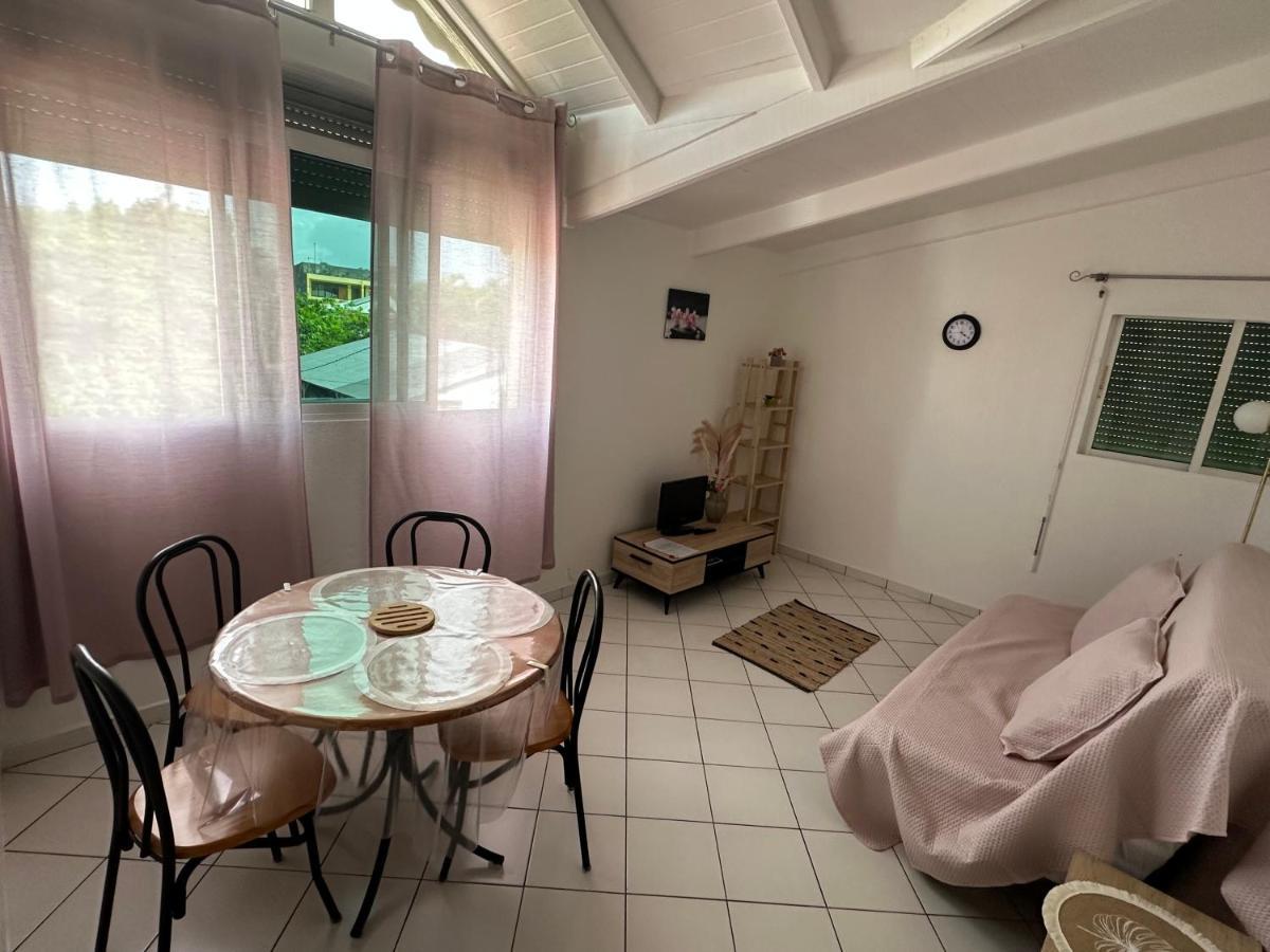 Appartements: Plage & Commerces A 200M Sainte-Anne  Eksteriør billede